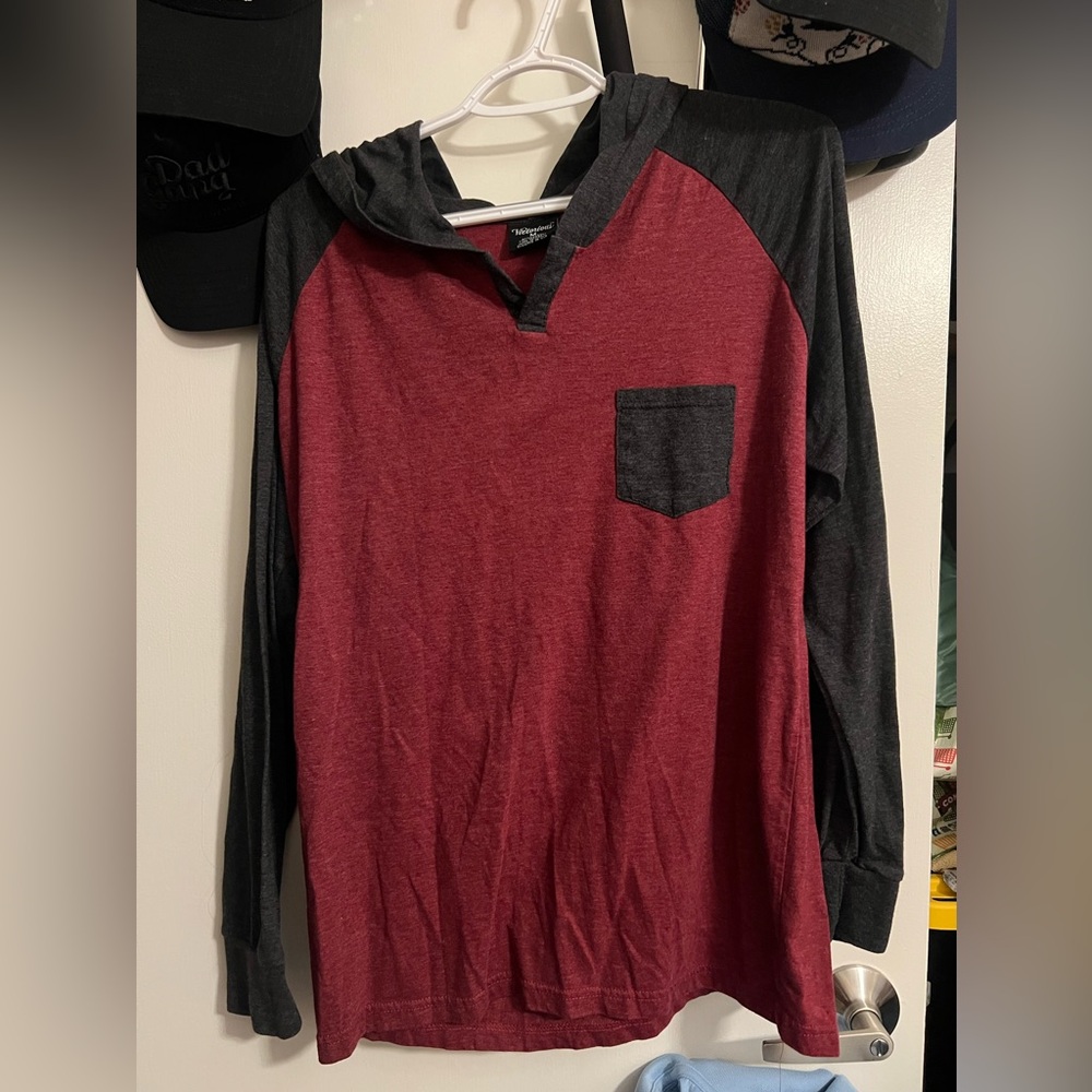 men’s long sleeve w/hood